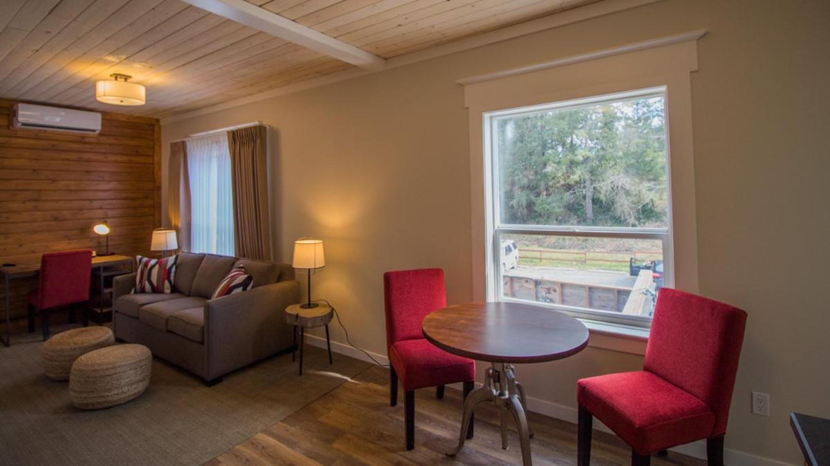 Cranberry Arms Pub And Hotel Nanaimo Bagian luar foto